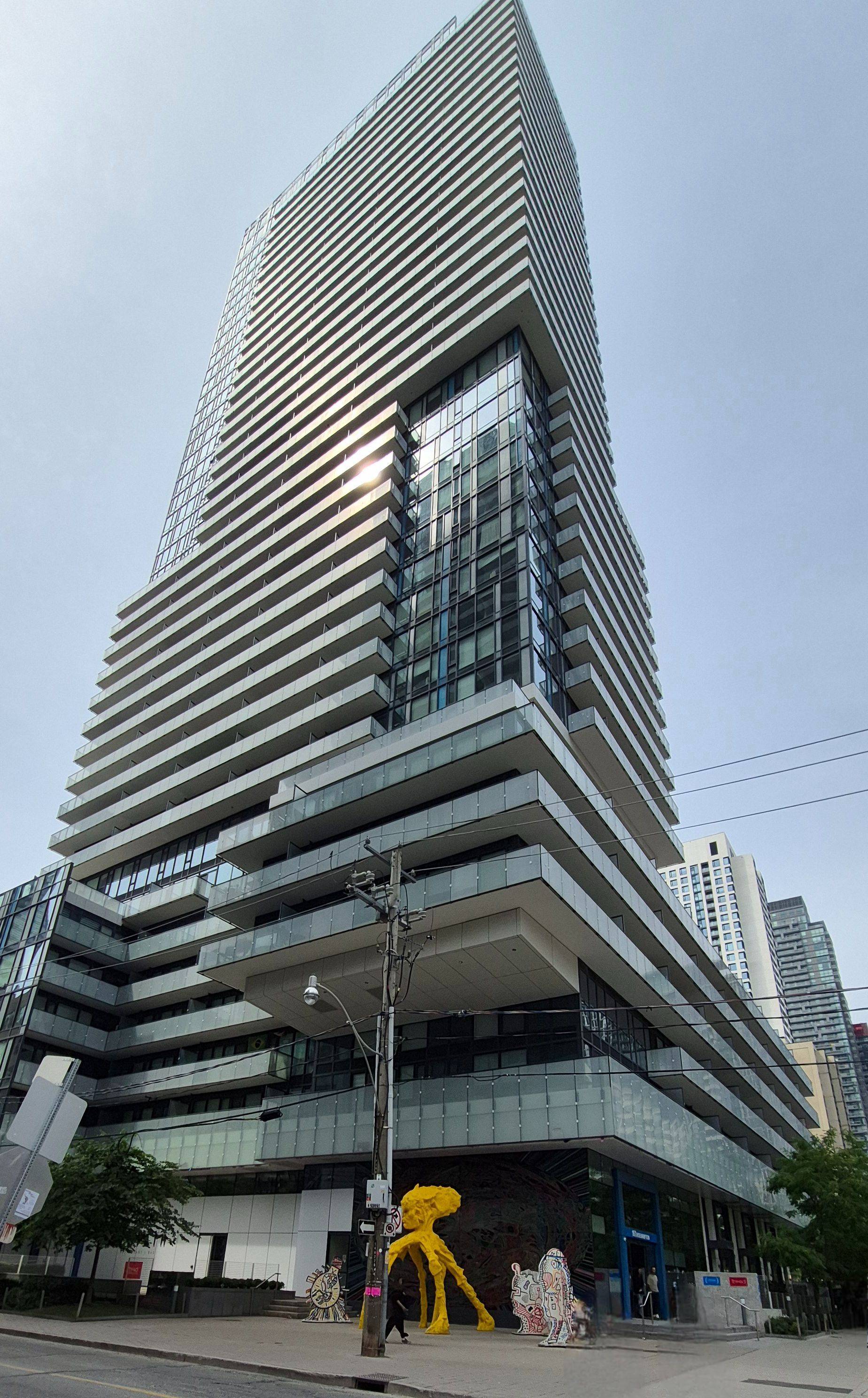 161 Roehampton AVE #226, Toronto C10, ON M4P 0C8