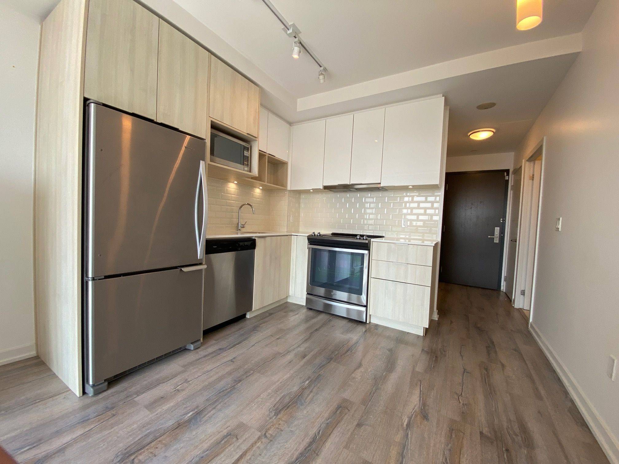 Toronto C15, ON M2J 0E2,52 Forest Manor RD #626