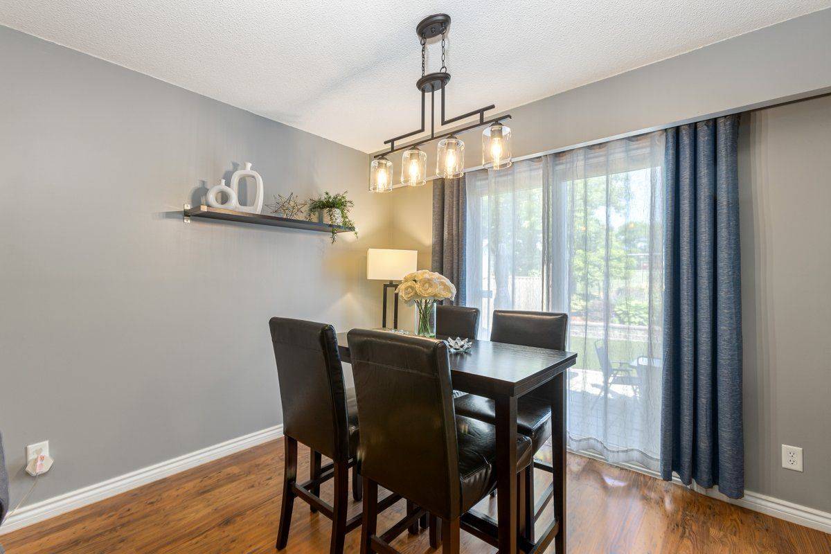 Oshawa, ON L1K 1L6,905 Gentry CRES