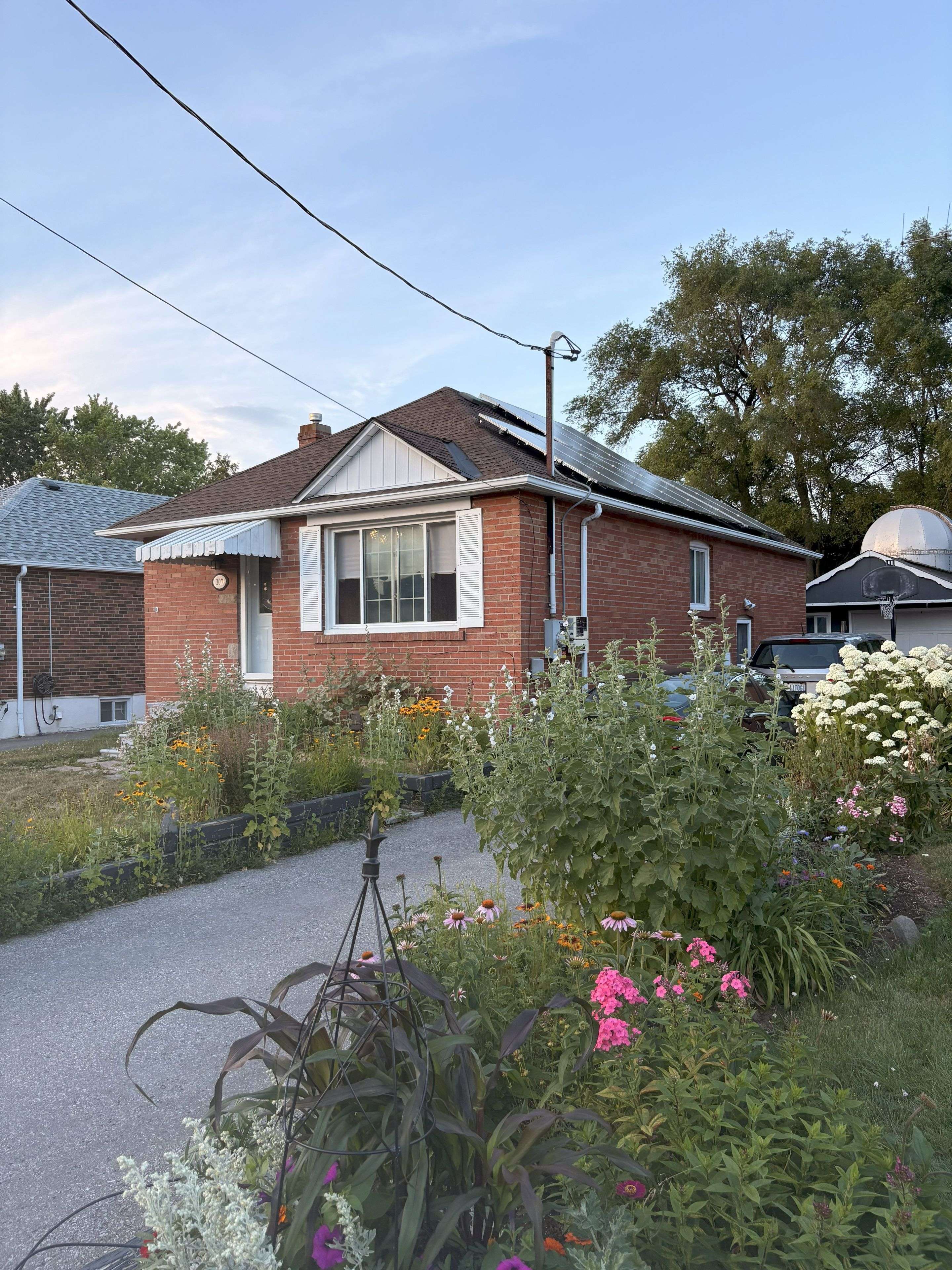 107 Ellington (Main) DR, Toronto E04, ON M1R 3Y2
