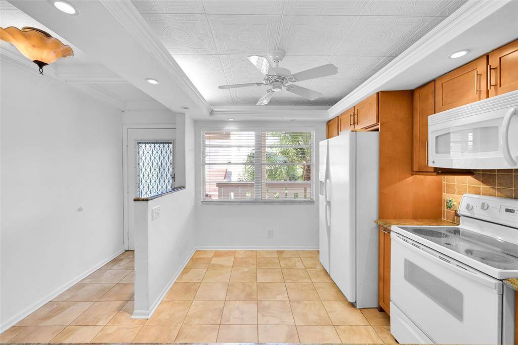 Coconut Creek, FL 33066,2401 Antigua Cir #B3