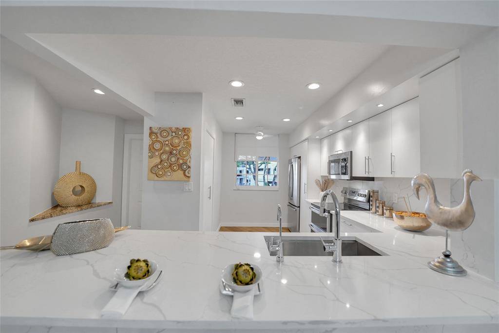 Pompano Beach, FL 33069,4130 W Palm Aire Dr #302D