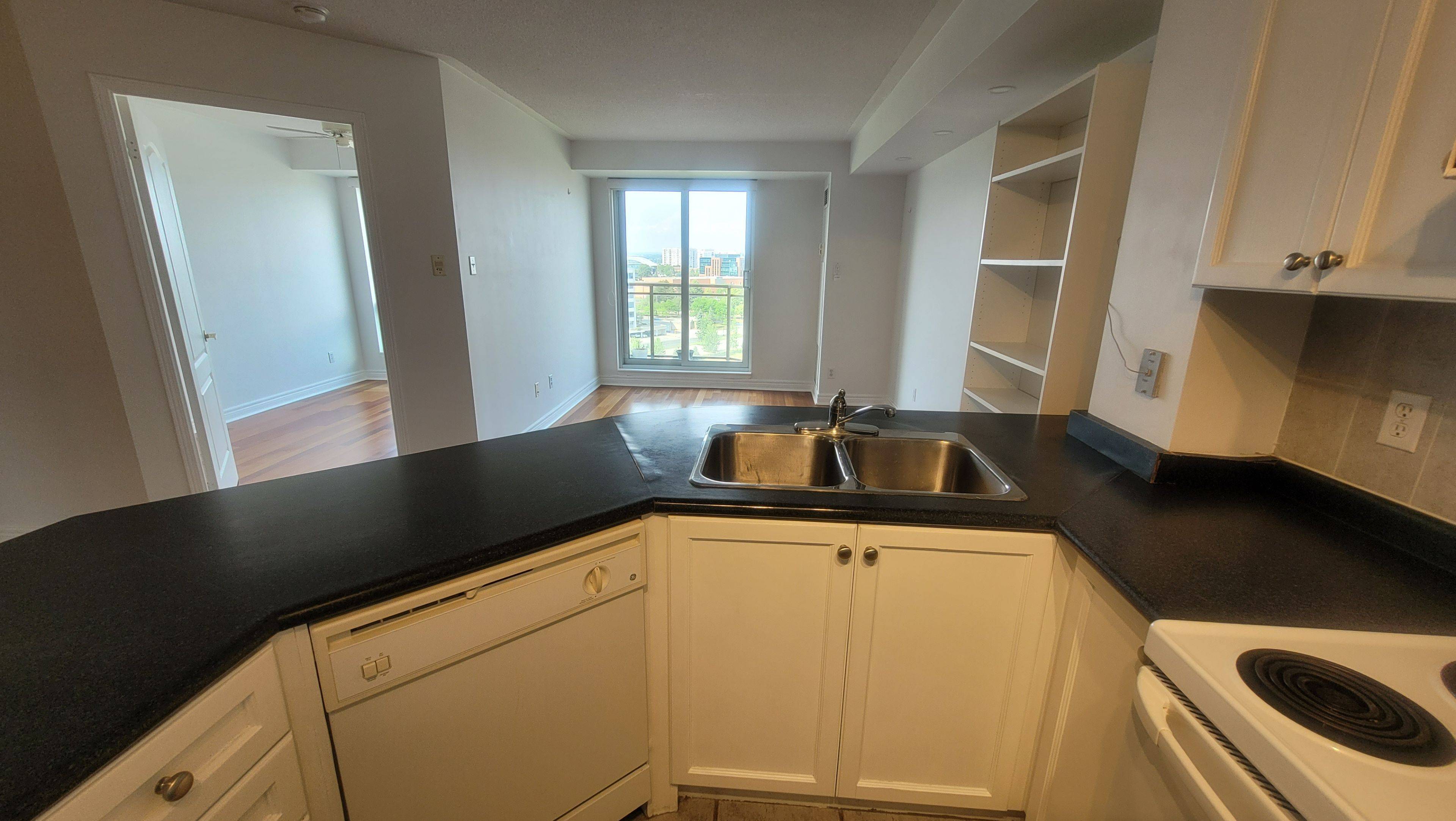 Markham, ON L3T 7W6,399 South Park RD #1508