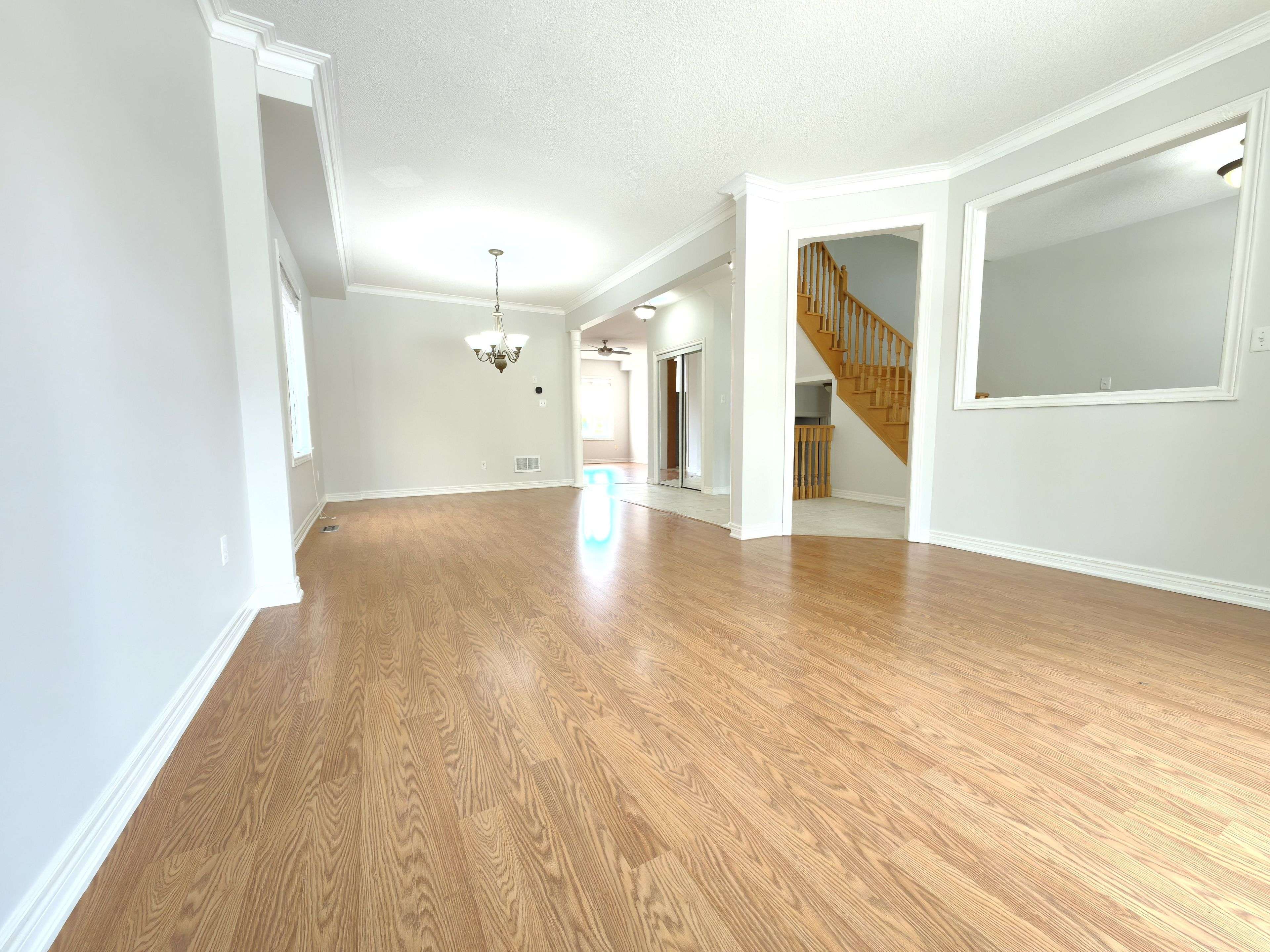Markham, ON L6B 0A9,87 Kenilworth Gate