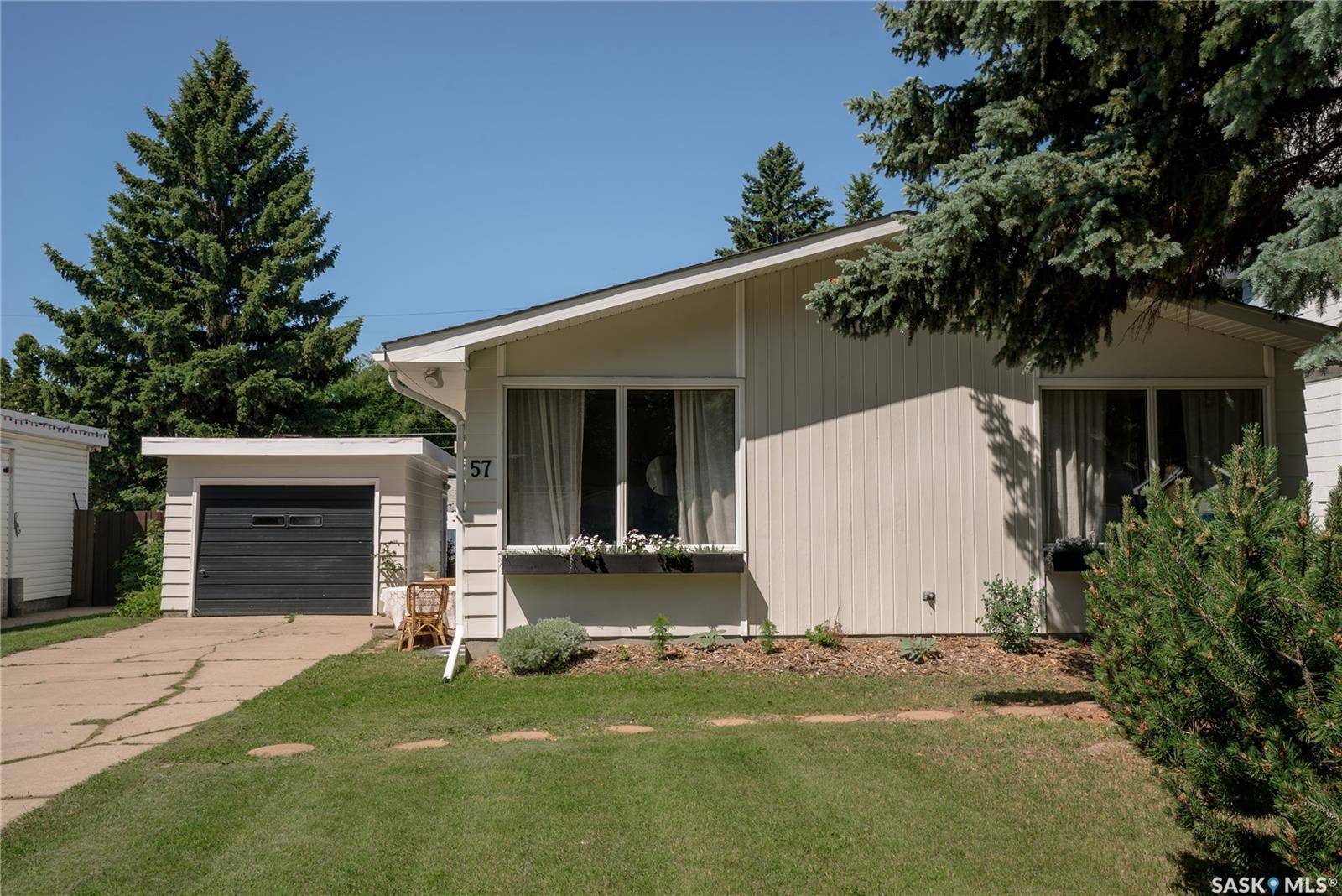 Saskatoon, SK S7H 3B1,57 Kirk CRESCENT