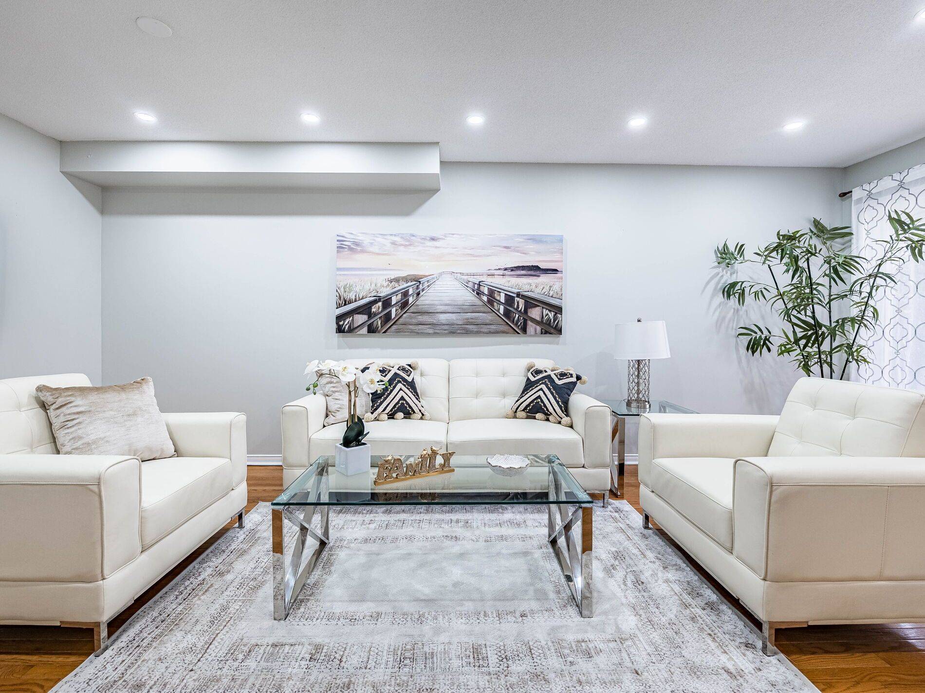 Mississauga, ON L5V 2B4,833 Scollard CT #107