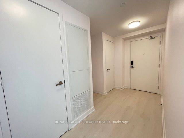 Mississauga, ON L5B 0M3,3900 Confederation Pkwy #4507