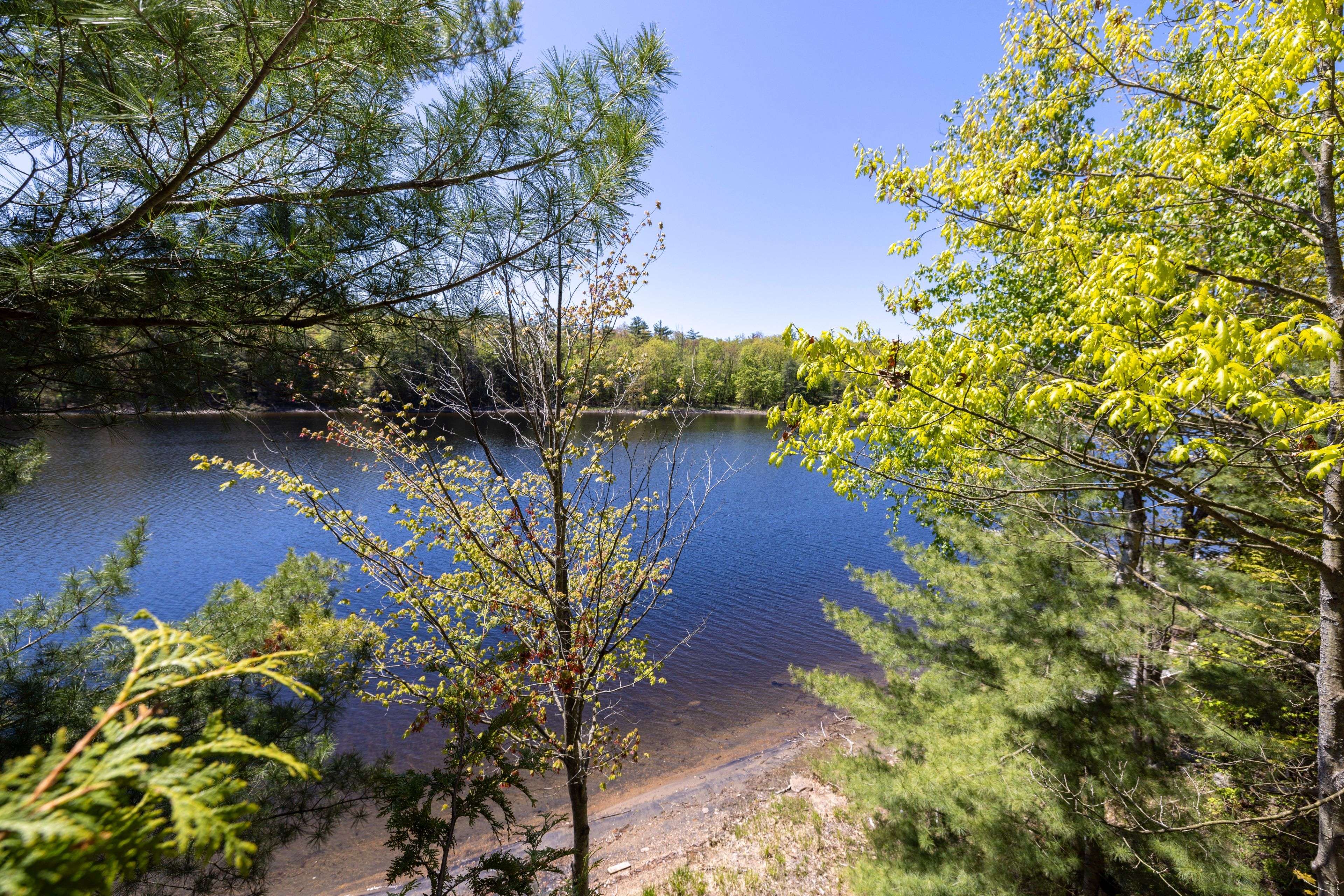 Georgian Bay, ON P0C 1H0,1083 Harrison TRL