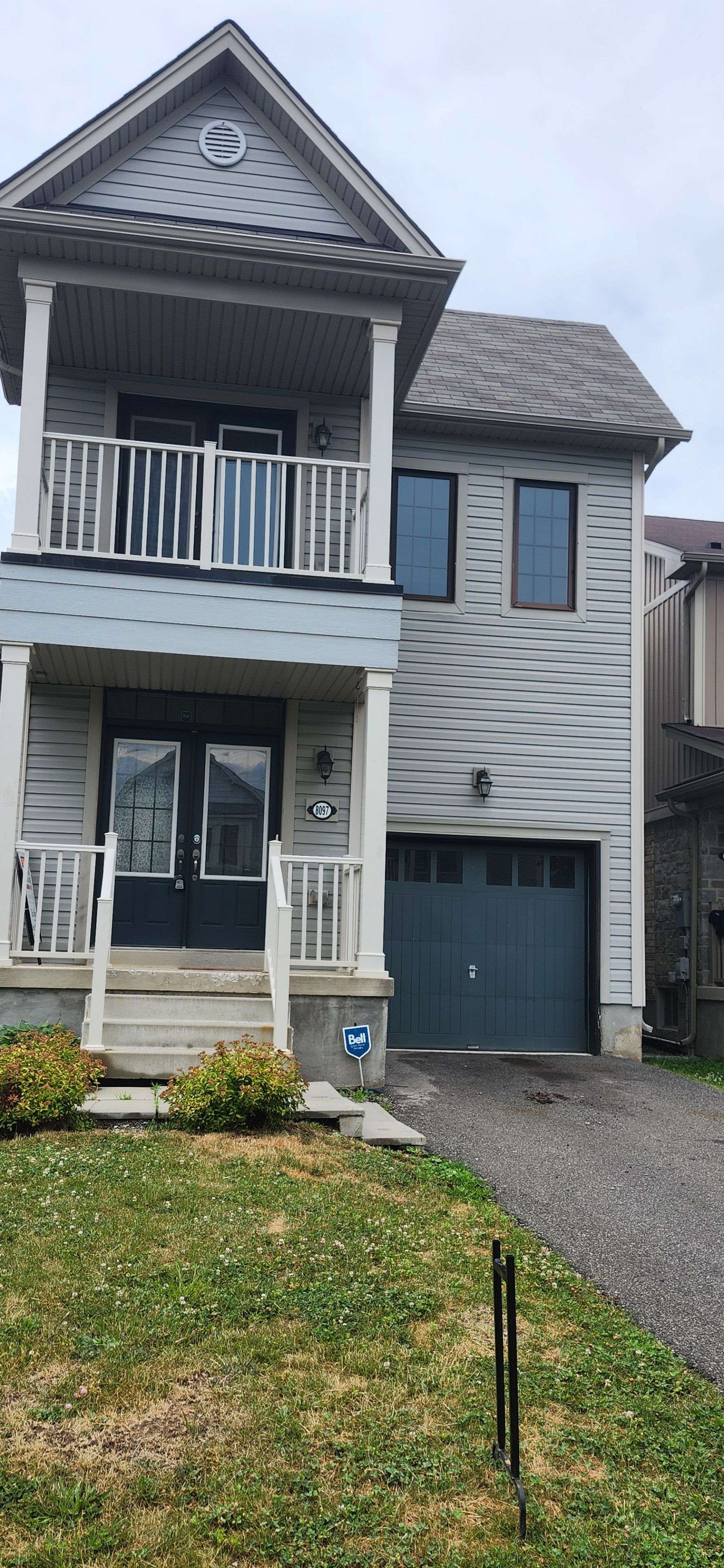 Niagara Falls, ON L2H 0N8,8097 Blue Ash LN