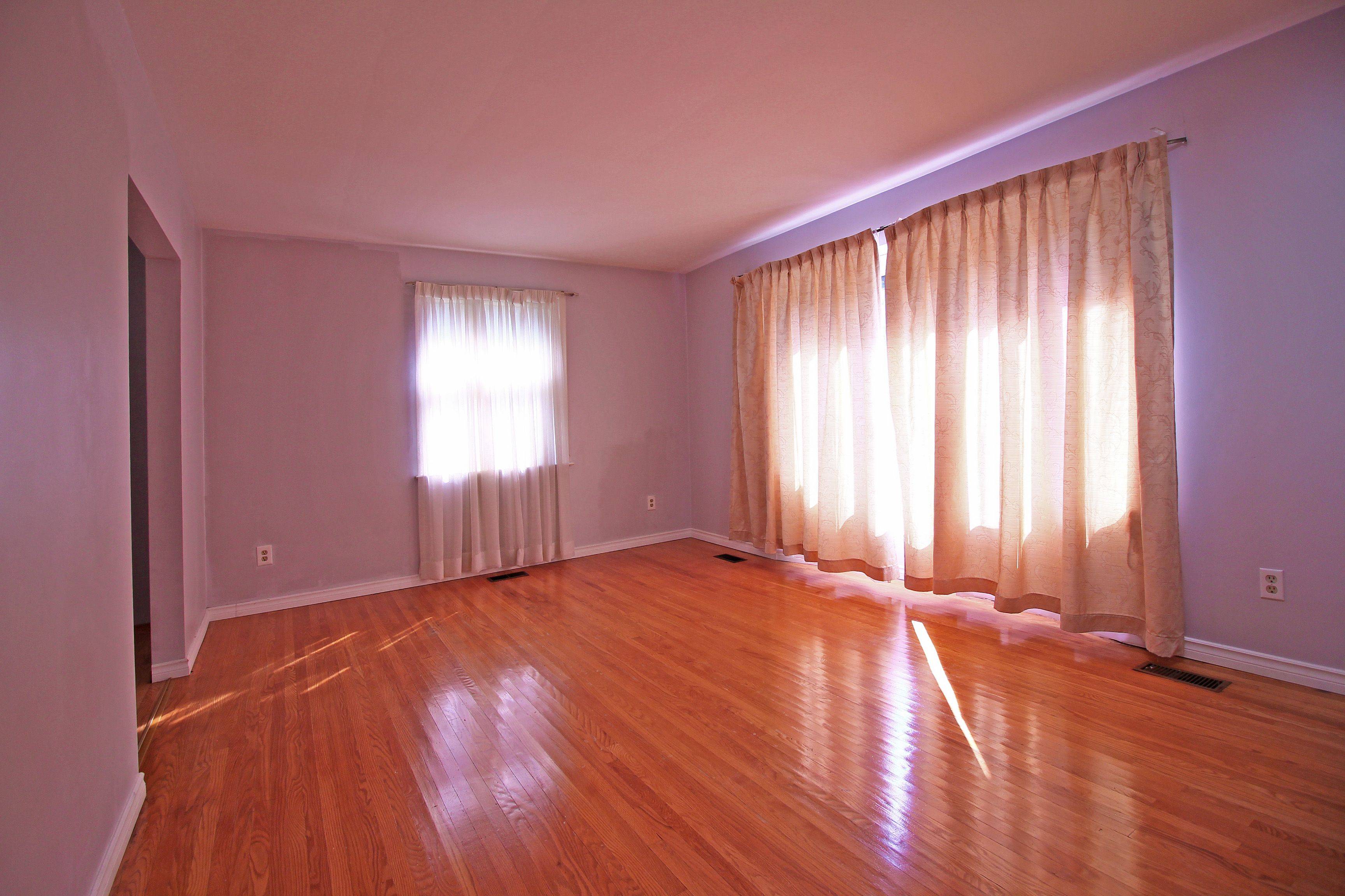 London North, ON N6H 4B6,29 Queen Anne CIR