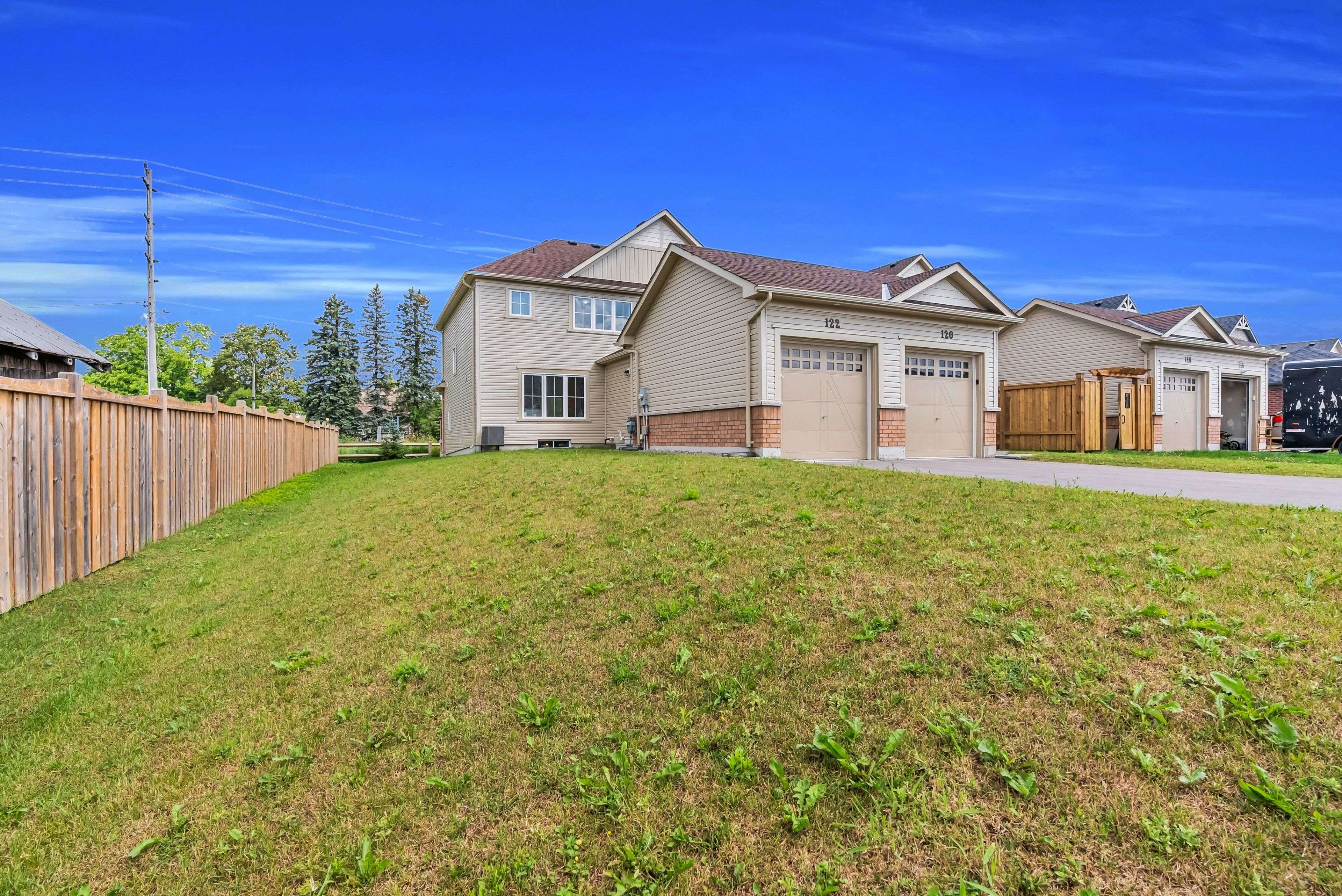 Shelburne, ON L9V 3W9,122 Clark ST