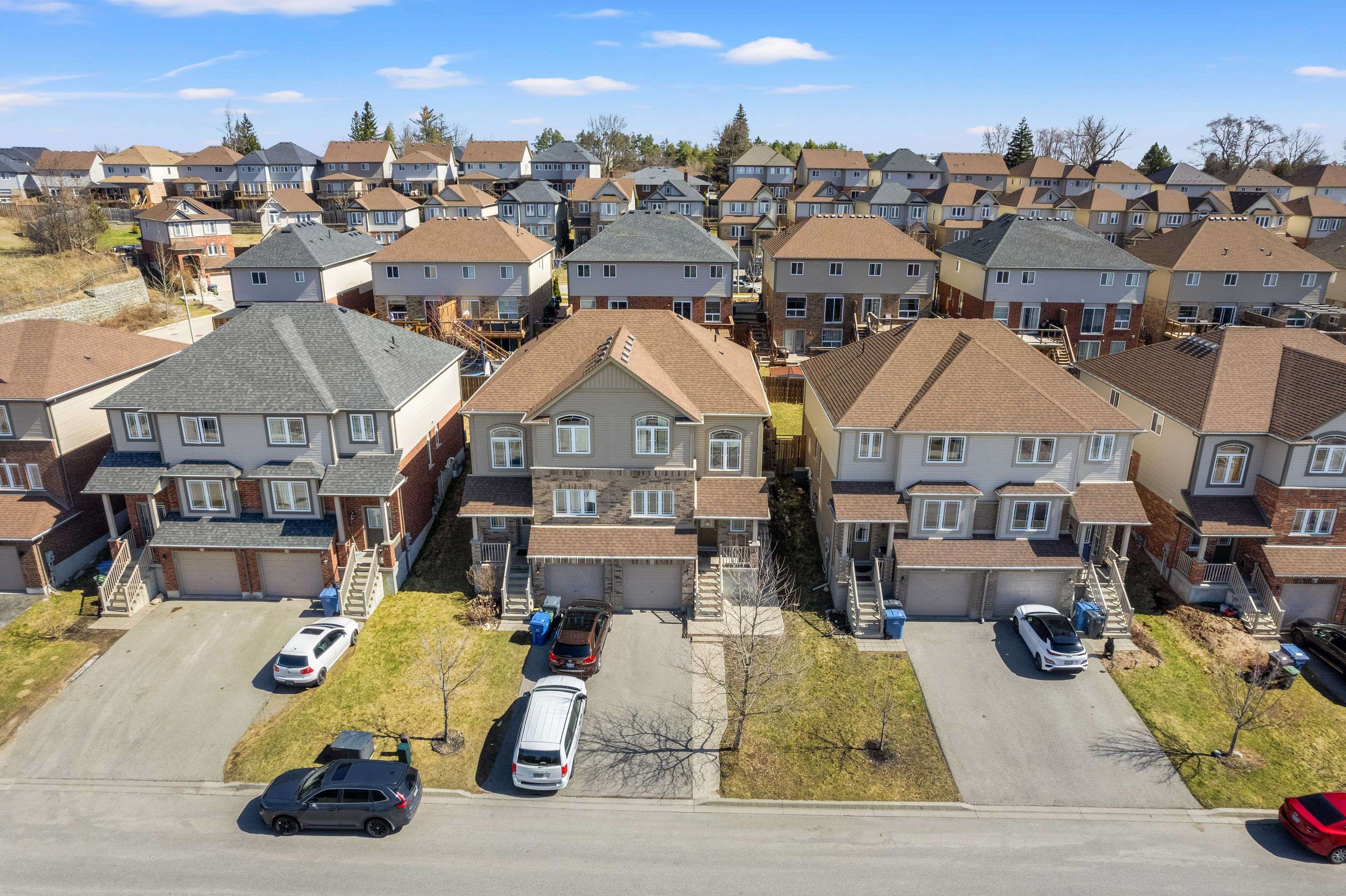 Guelph, ON N1E 0J6,47 OAKES CRES