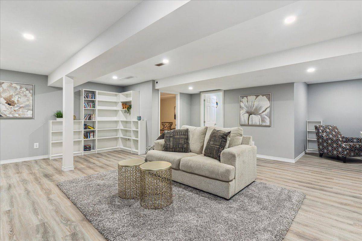 Haldimand, ON N0A 1H0,29 Mapleview DR