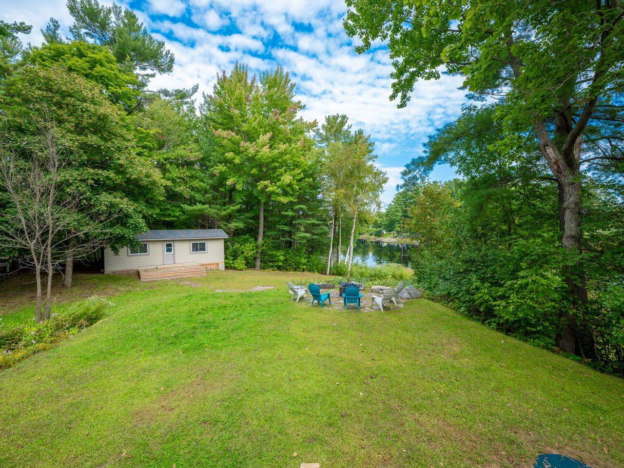 Muskoka Lakes, ON P0B 1J0,1006 Youngs RD ##8