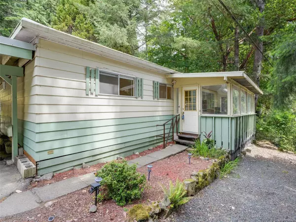 Langford, BC V9B 4H2,2500 Florence Lake Rd #35