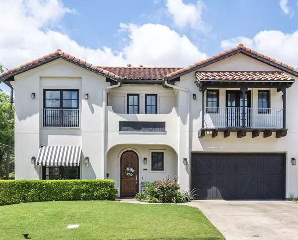 857 N Glasgow Drive #C,  Dallas,  TX 75214