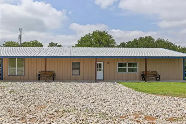 Tolar, TX 76476,6111 Wild Cat Knob Road