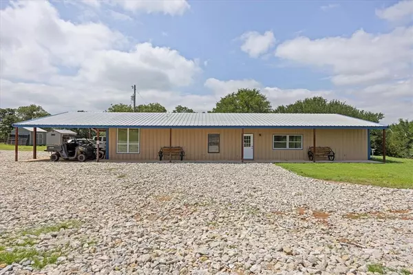 Tolar, TX 76476,6111 Wild Cat Knob Road