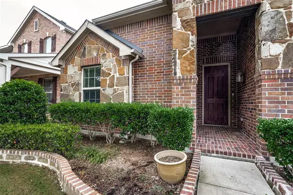 Carrollton, TX 75010,1628 Falconet Court