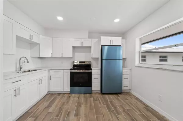 Fort Pierce, FL 34950,1301 Emerald Ter #12