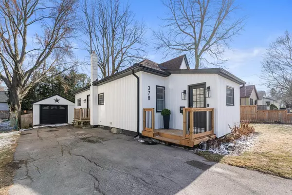 378 Andrew ST, Newmarket, ON L3Y 1H4