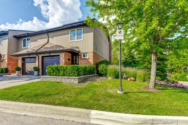 Mississauga, ON L4W 2N9,1951 Rathburn RD E #171