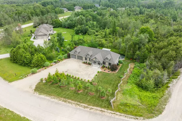 112 Scotts Hill RD, West Grey, ON N4N 3B8