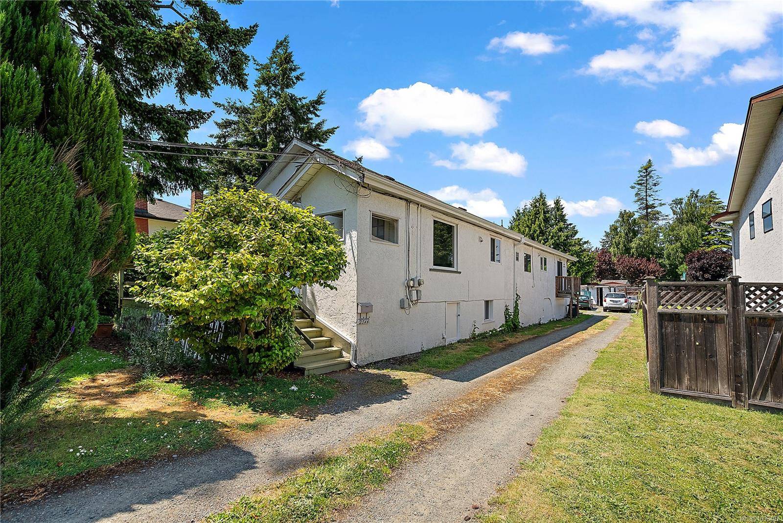 Saanich, BC V9A 2M9,2844 Rockwell Ave