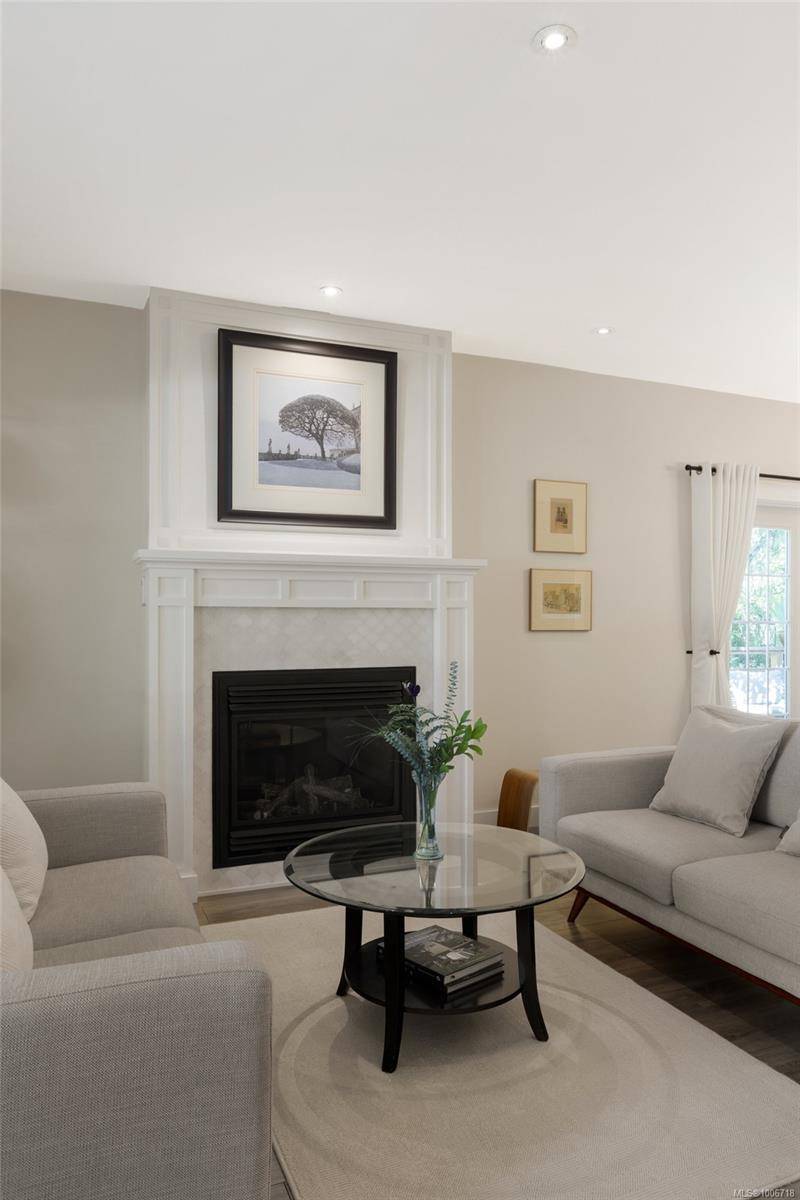 Victoria, BC V9A 1R4,3075 Albany St