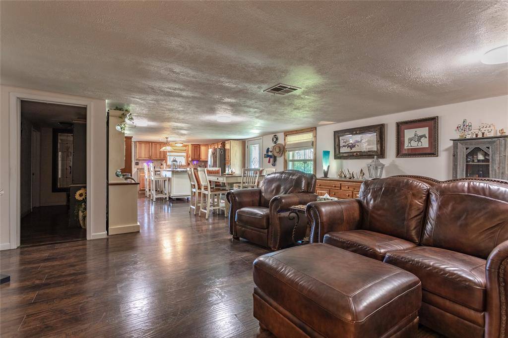 Whitney, TX 76692,262 Hcr 1256