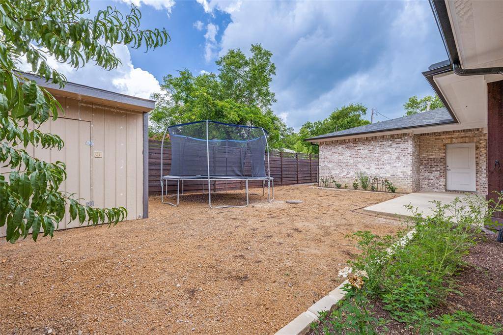 Trenton, TX 75490,104 N 4th Street