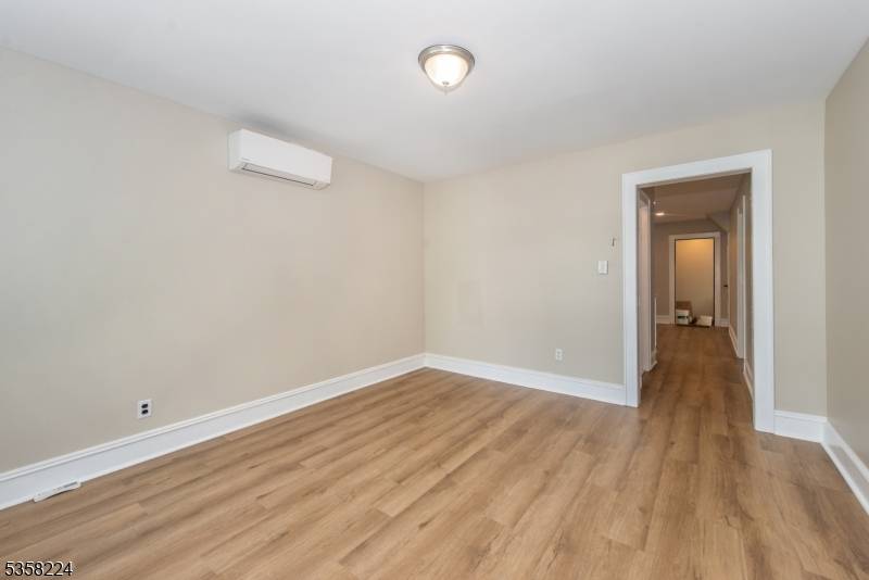 Woodland Park, NJ 07424,254 Bergen Blvd