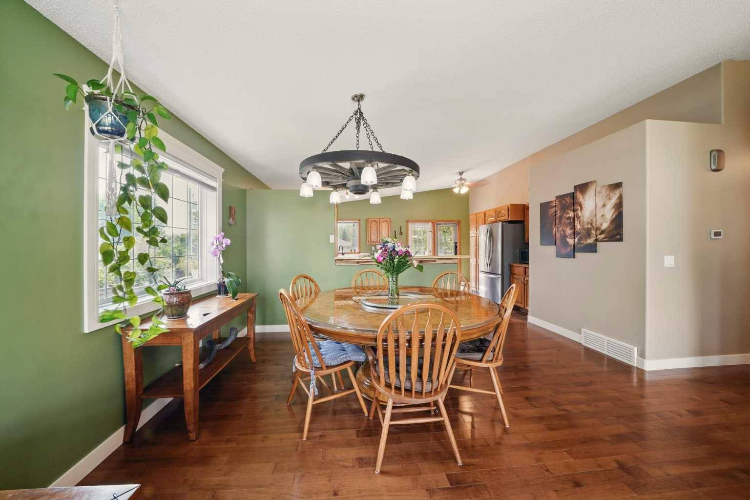 Lacombe, AB T4L 1T5,74 Hathaway LN