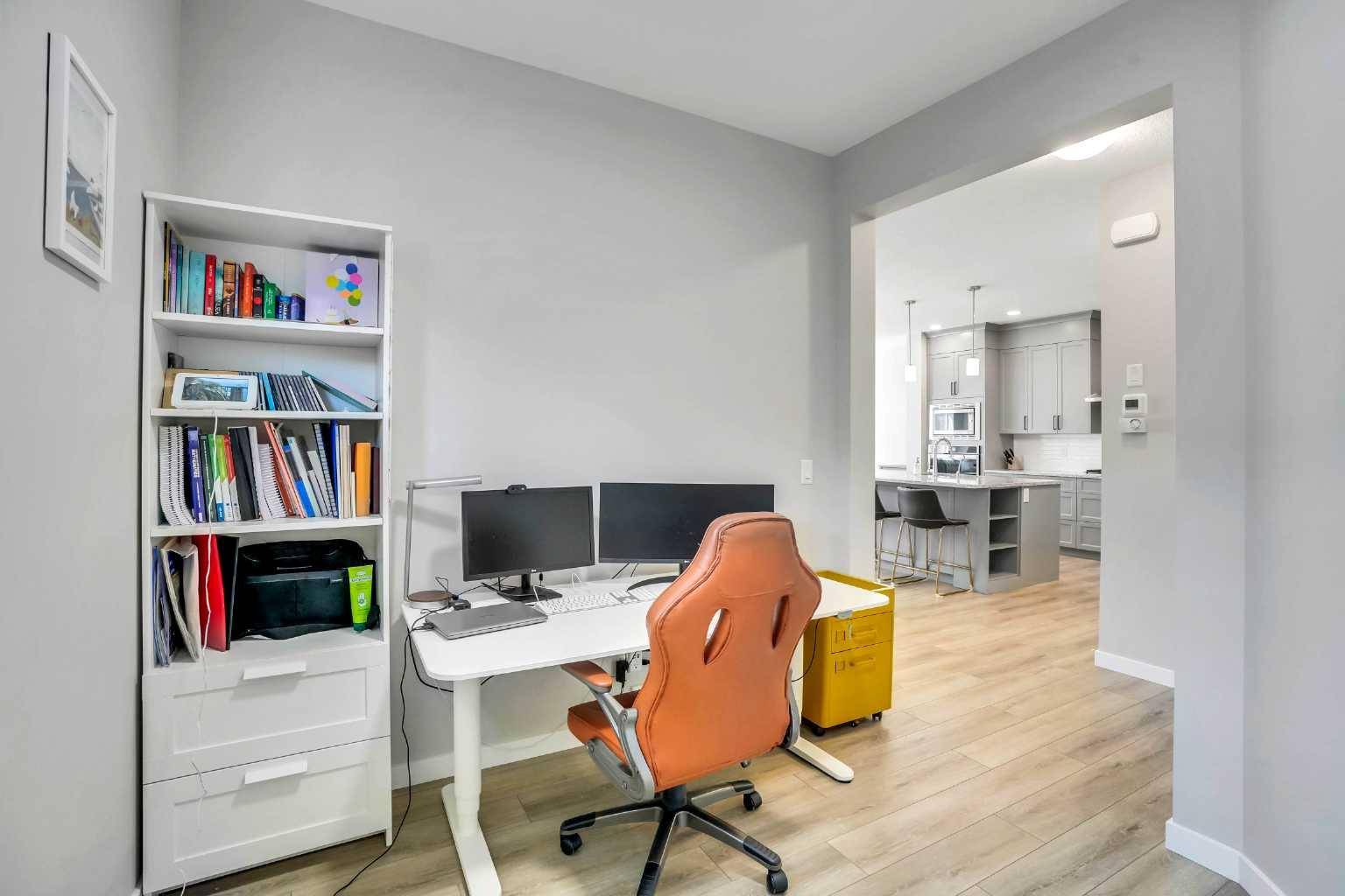 Calgary, AB T3M2Z9,217 Magnolia Heath Southeast