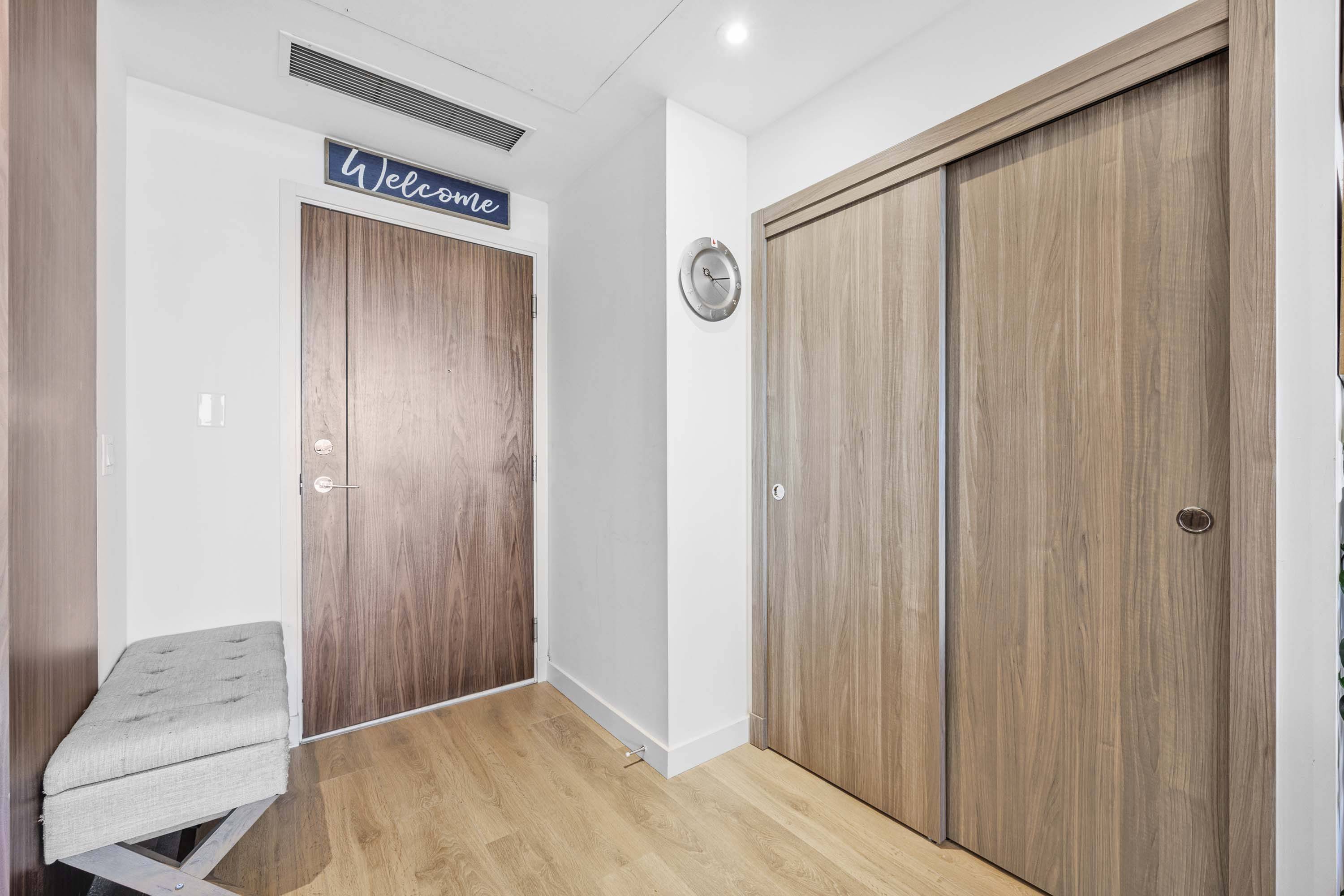 Toronto C15, ON M2K 0J2,27 McMahon DR #3308