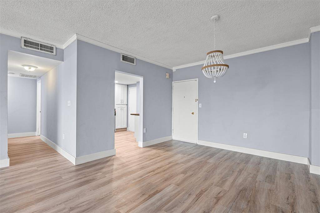 Sunny Isles Beach, FL 33160,500 Bayview Dr #2023