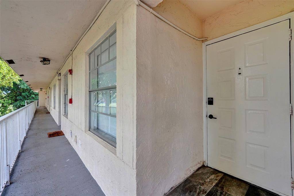 Coral Springs, FL 33065,2518 Riverside Dr #2518