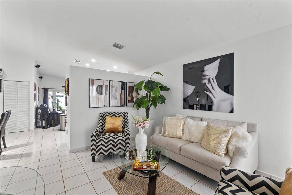 Miami, FL 33177,18353 SW 136th Ave