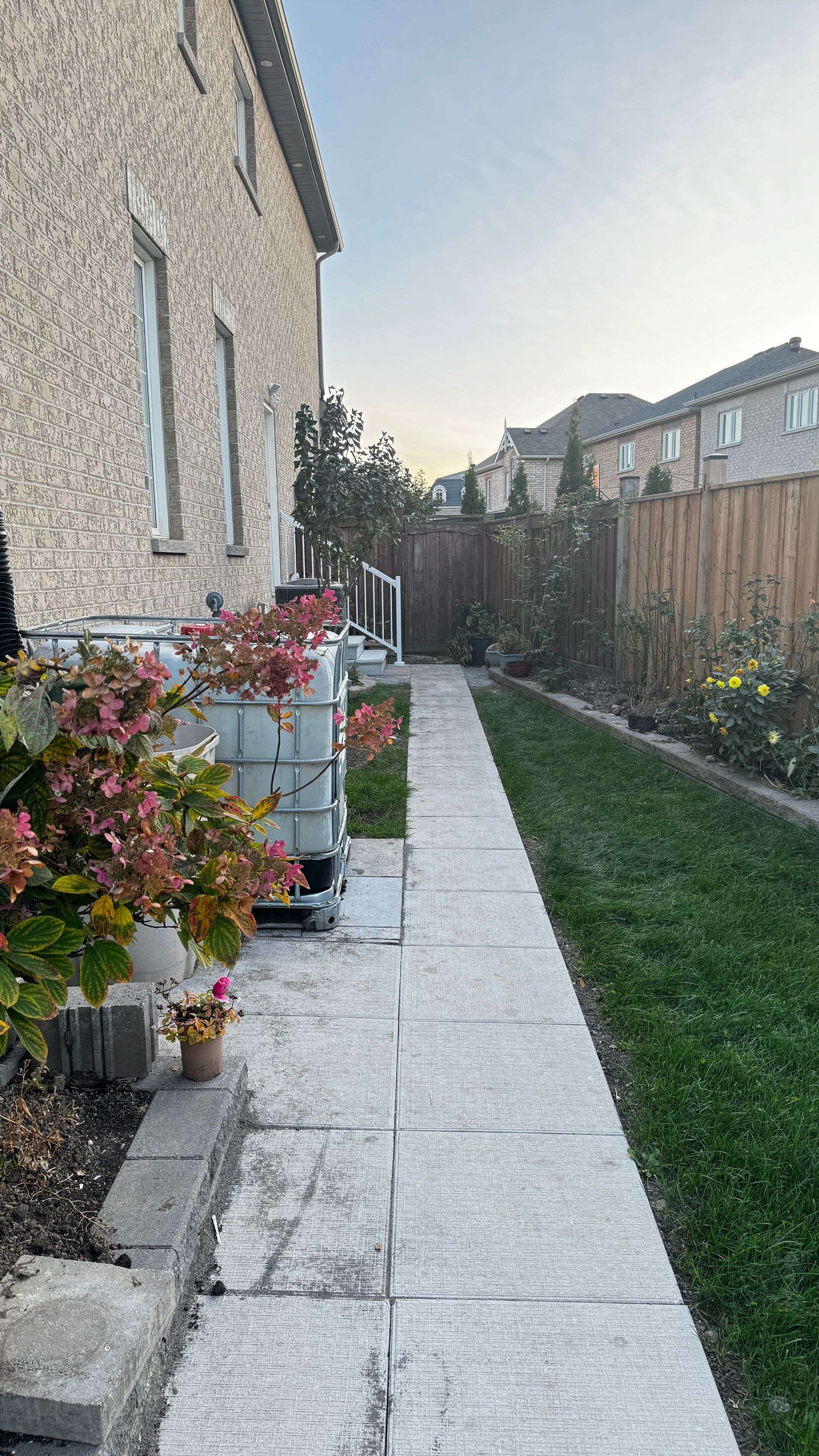 Markham, ON L6B 0S4,64 Gooseman CRES #Bsmt