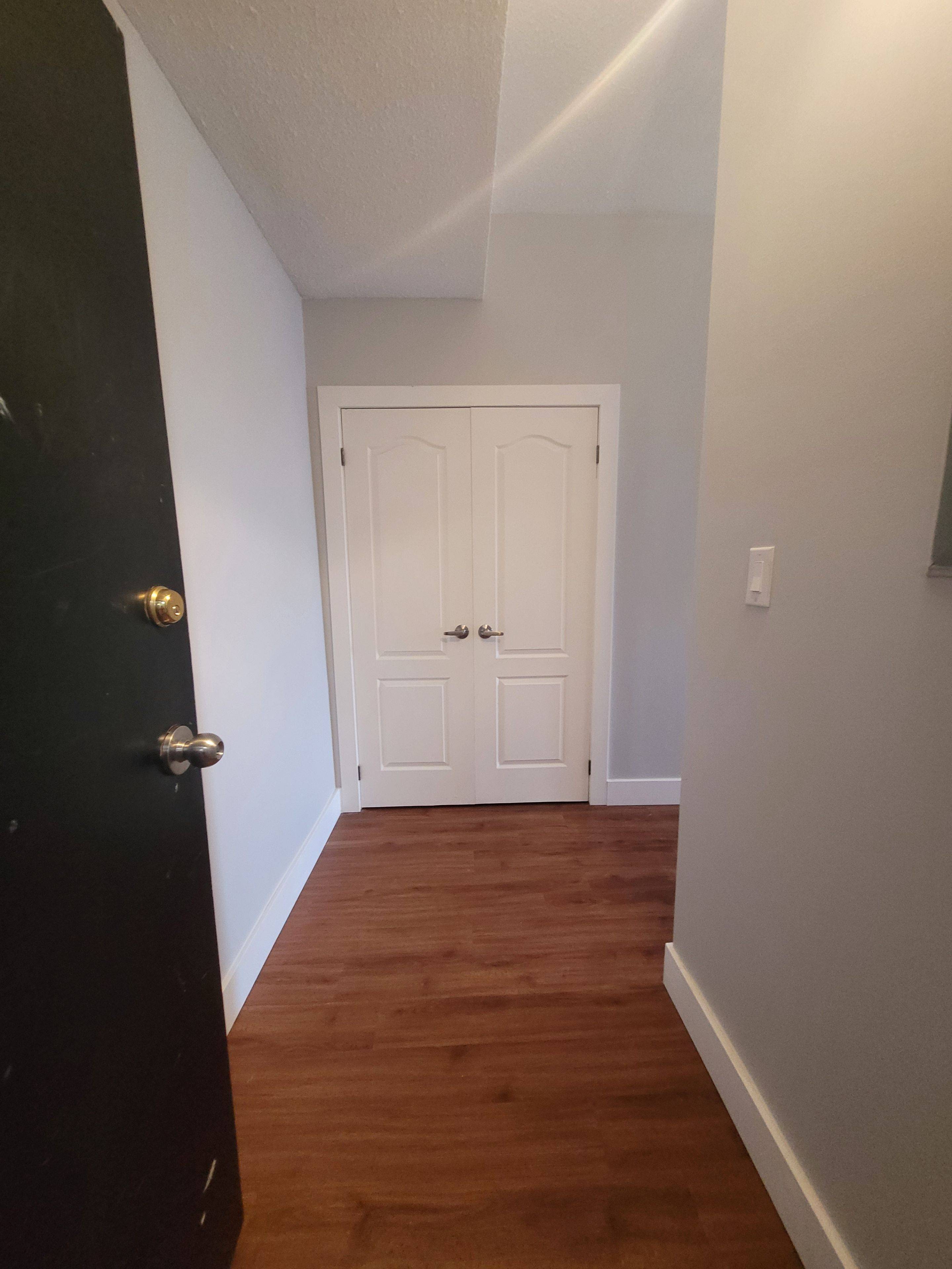 Barrie, ON L4N 1A1,19 Dunlop ST W #203