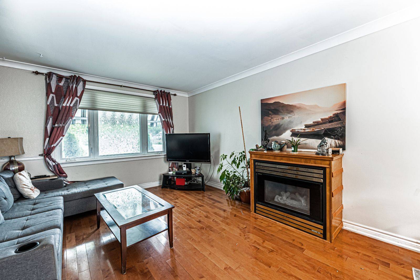 Barrie, ON L4N 1E3,52 Donald ST