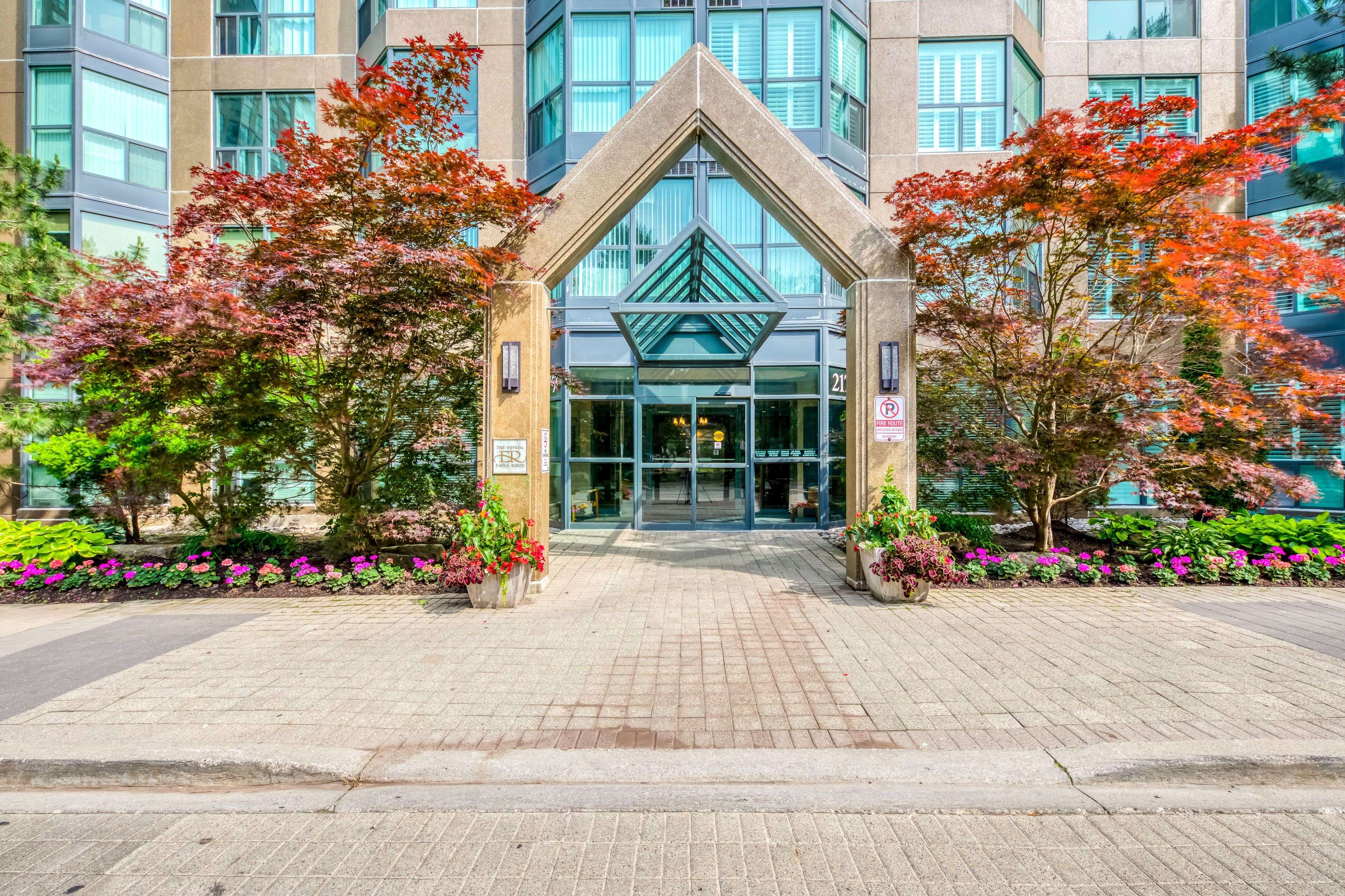 Mississauga, ON L5L 5P9,2177 Burnhamthorpe RD W #1807