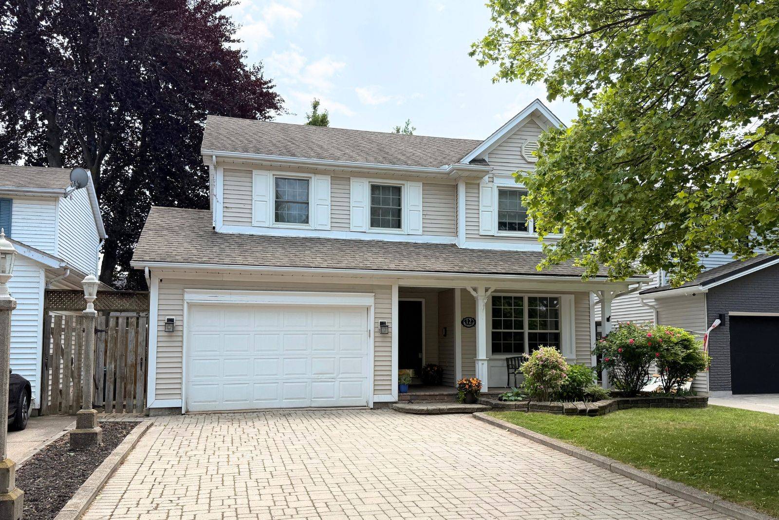 St. Catharines, ON L2M 7V4,12 Brigantine CT