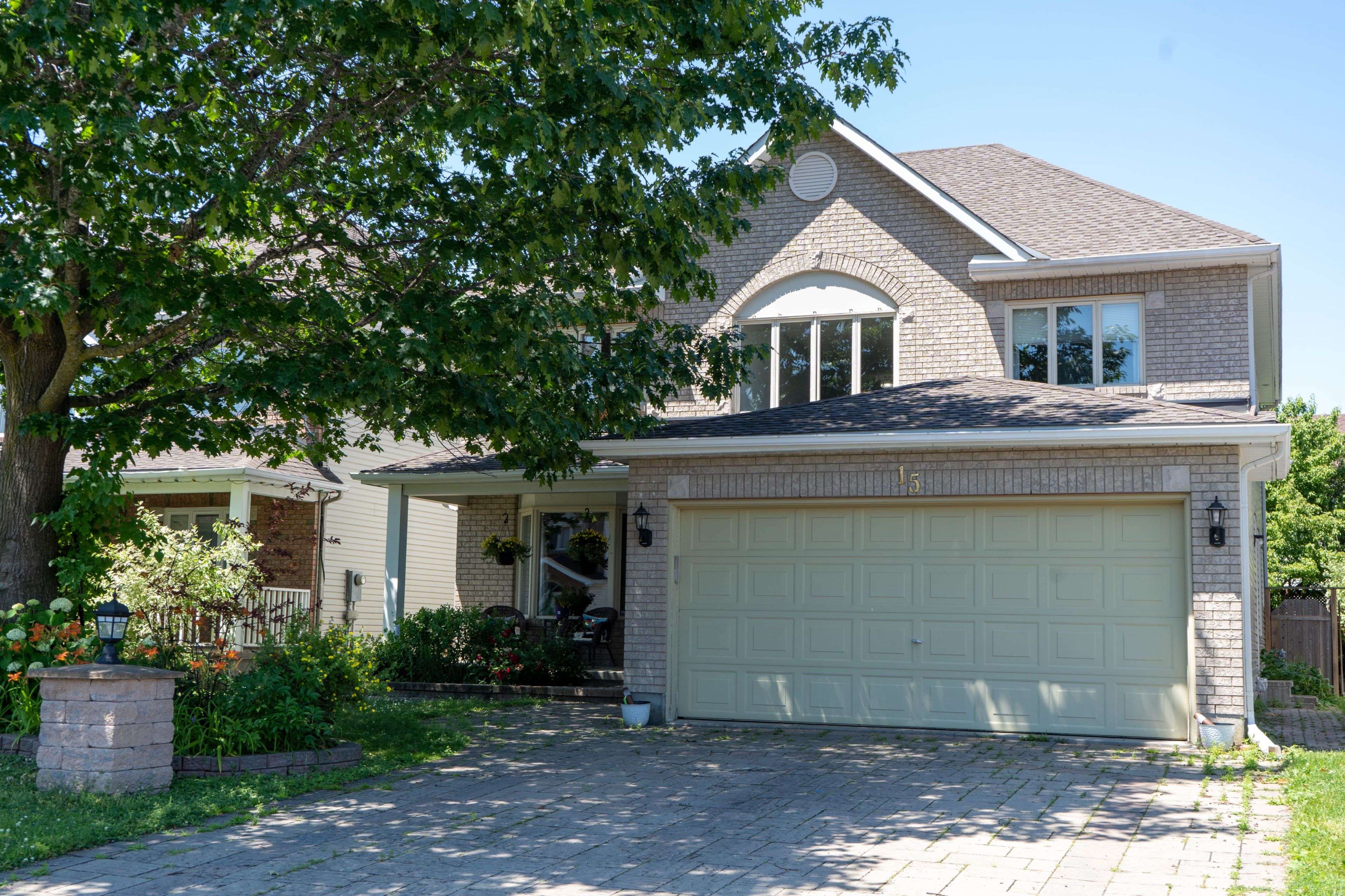 Barrhaven, ON K2G 6A7,15 mayford AVE