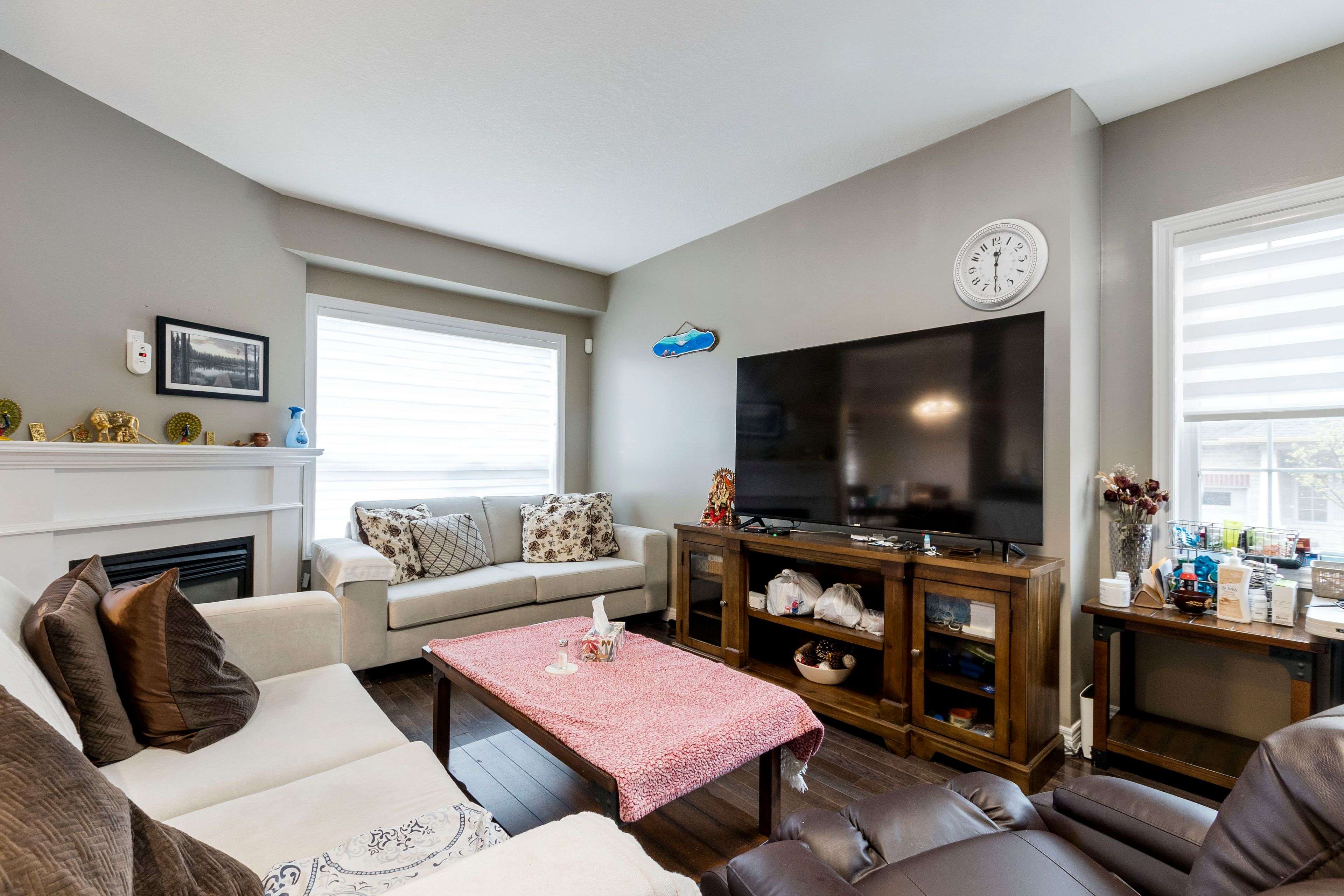 Grimsby, ON L3M 0G1,8 Lakelawn RD #54
