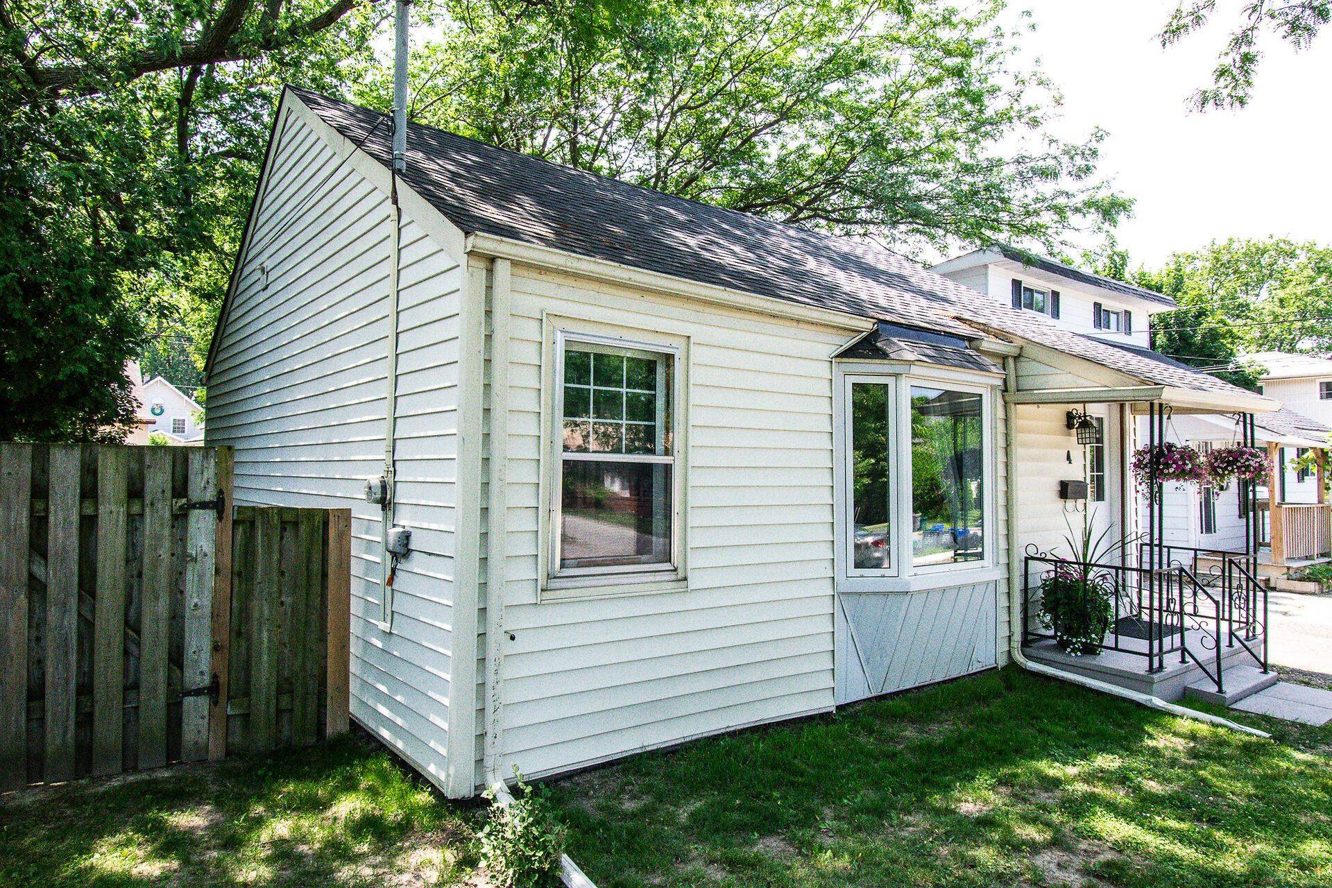 St. Catharines, ON L2S 1L1,4 Glen AVE