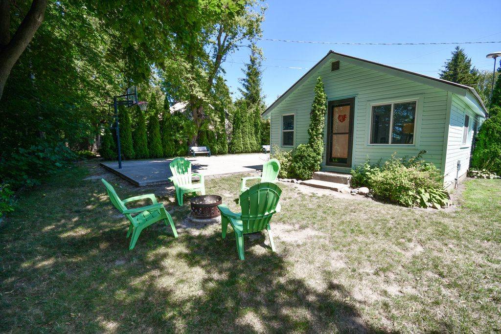 Bluewater, ON N0M 2T0,73075 Ducharme Beach RD