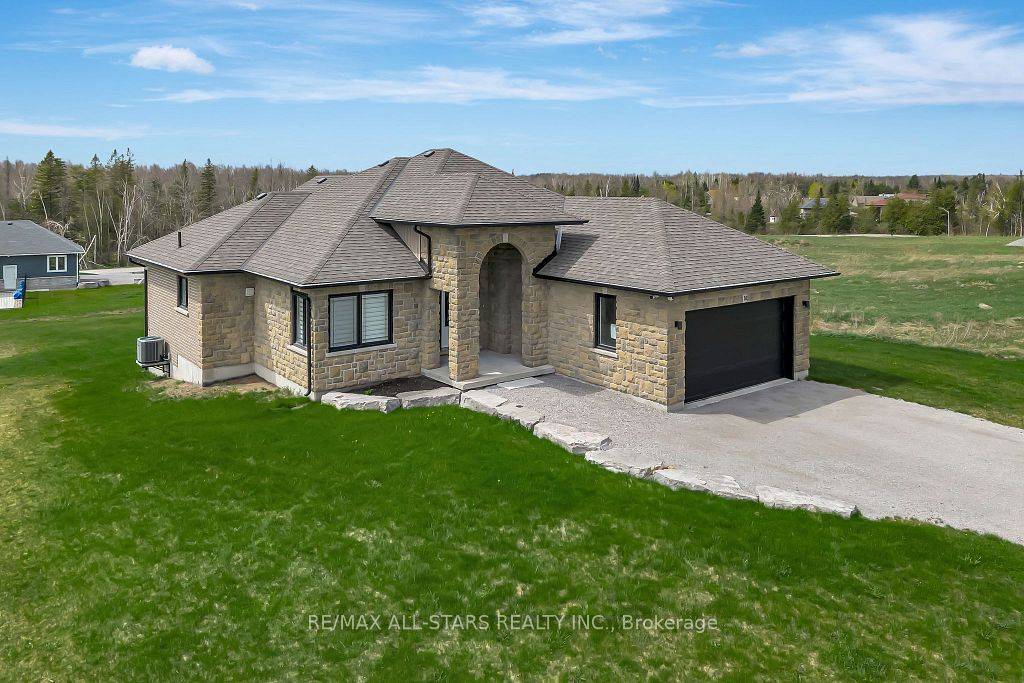 Kawartha Lakes, ON K0M 1N0,16 Avalon DR