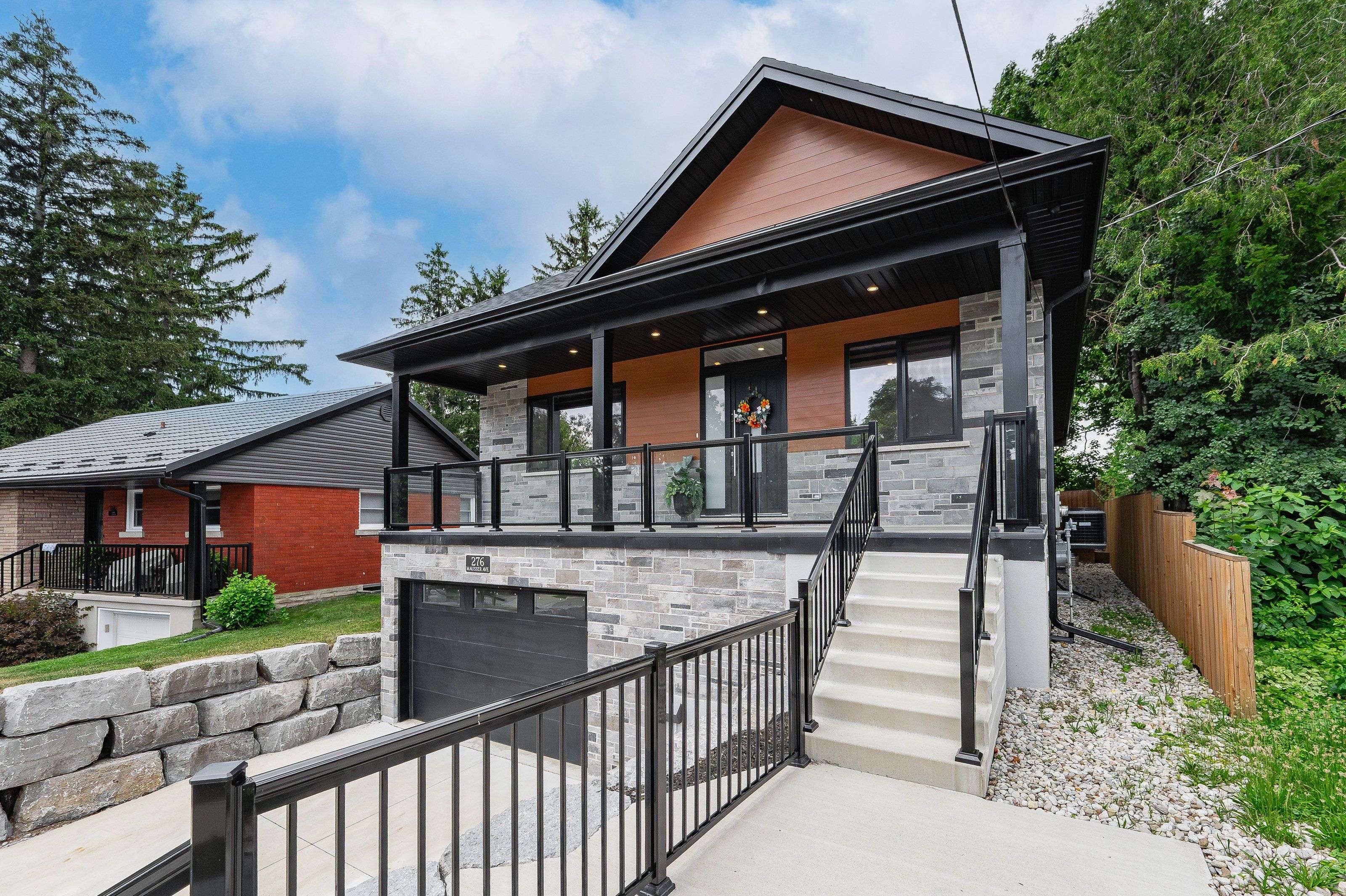 Kitchener, ON N2M 3L1,276 Mausser AVE