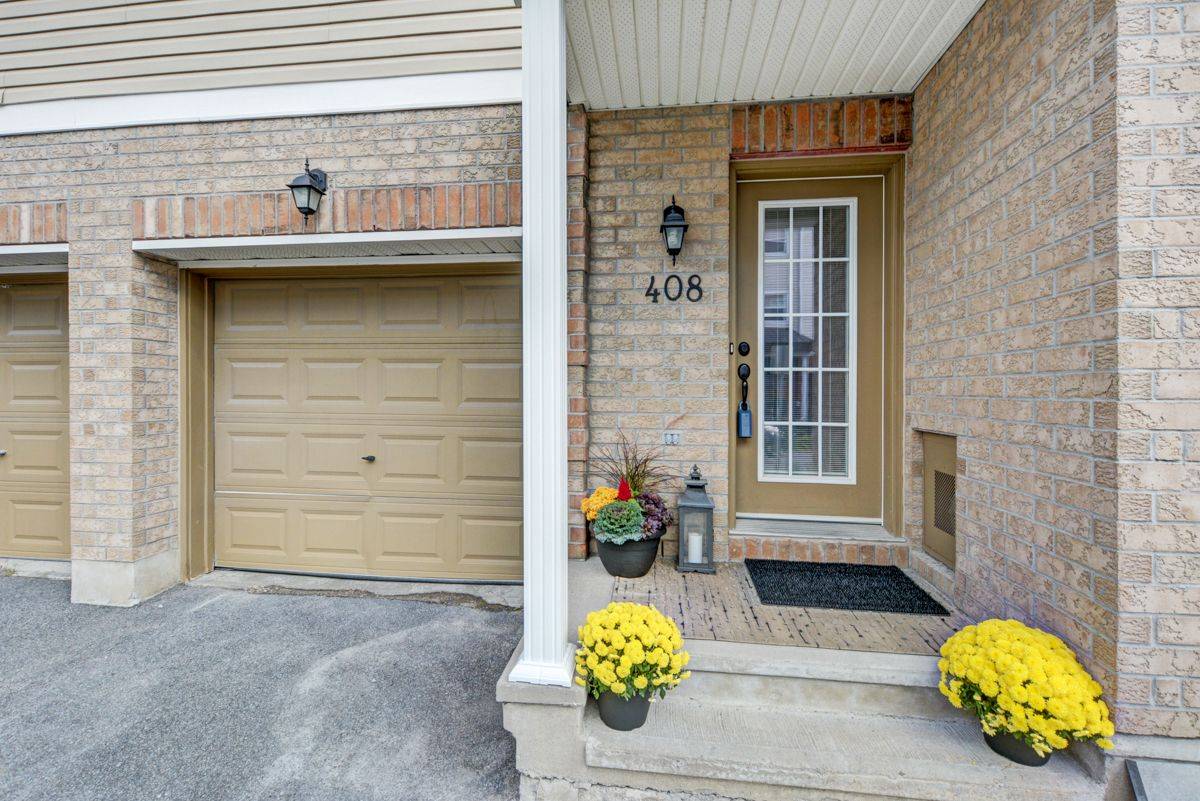 Barrhaven, ON K2J 3T3,408 Sadar Private